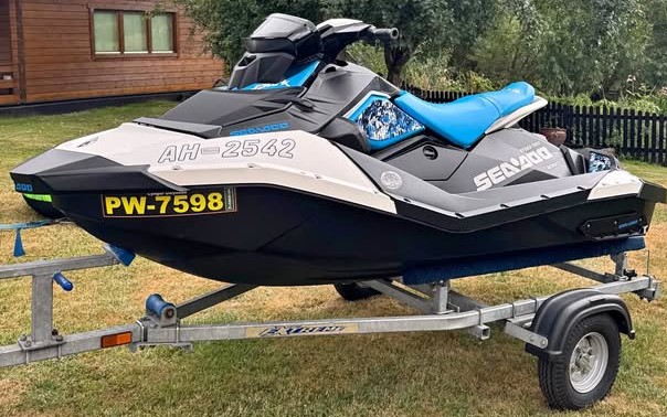 Seadoo Spark 2020 2 up with extras - Image 5