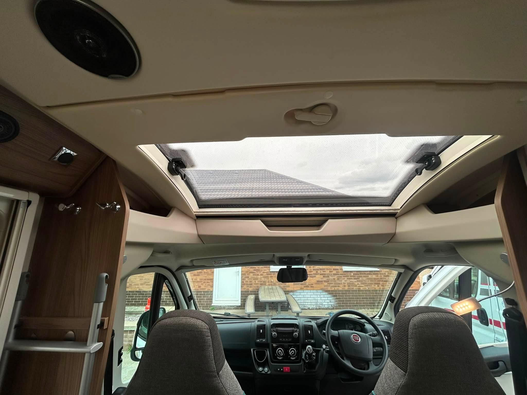 Swift Rio 340 - Image 4